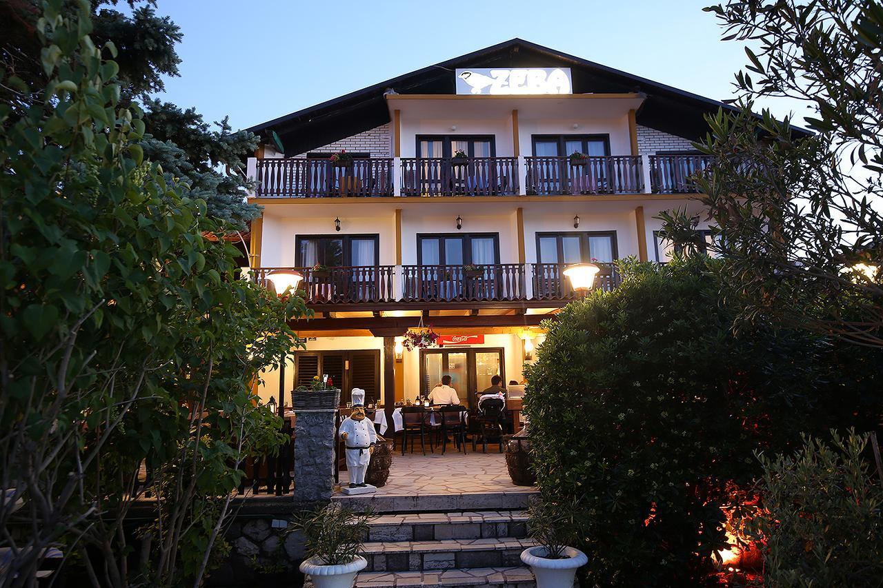 Guest House Zeba & Riviera Šilo Exteriör bild